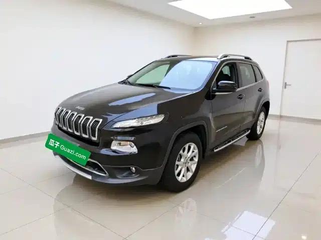 Jeep Cherokee 2016 2.4L Professional Smart Edition