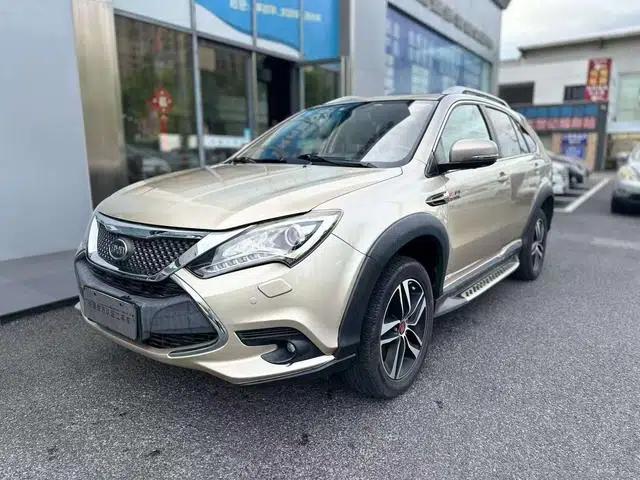 Tang DM 2015 DM 2.0T AWD Flagship Edition