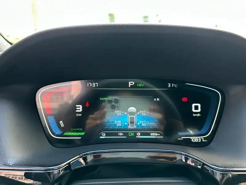 Tang DM 2021 DM-i 1.5T 112KM Premium Edition — миниатюра 12