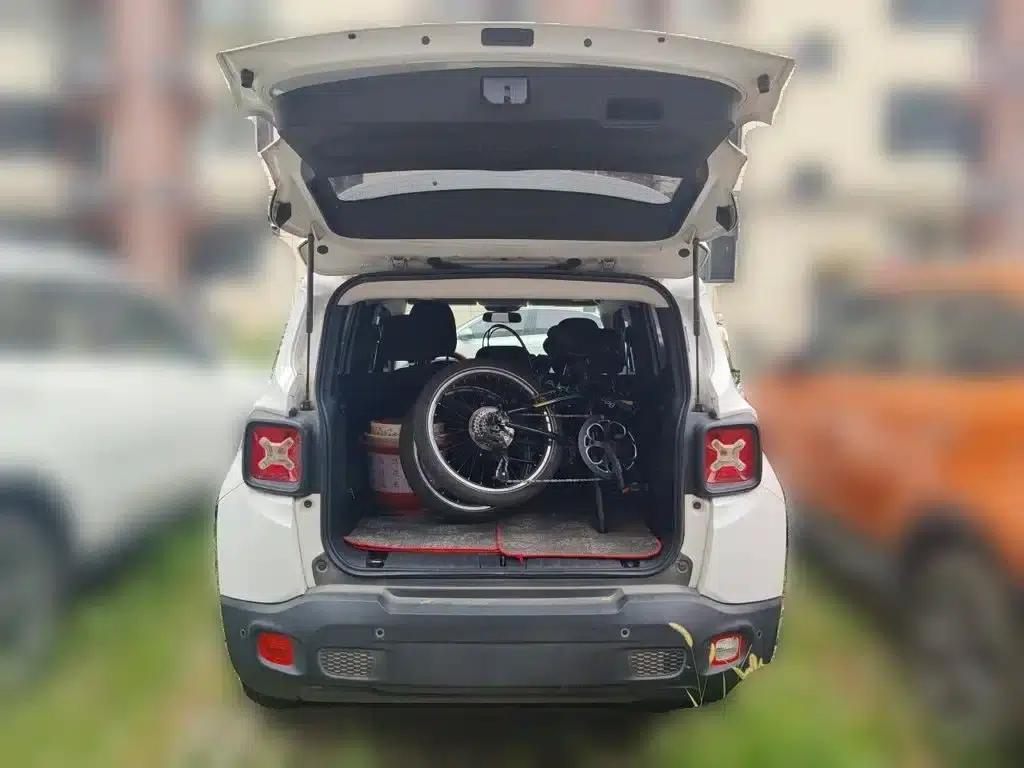 Jeep Renegade 2017 180T Automatic High-Performance Edition — миниатюра 15