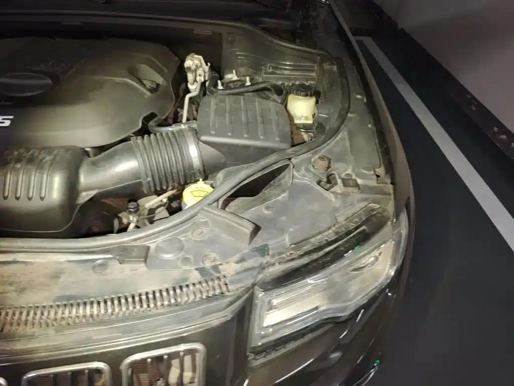 2015 Jeep Grand Cherokee Imported Model 3.0L Comfort Navigation Edition — миниатюра 24