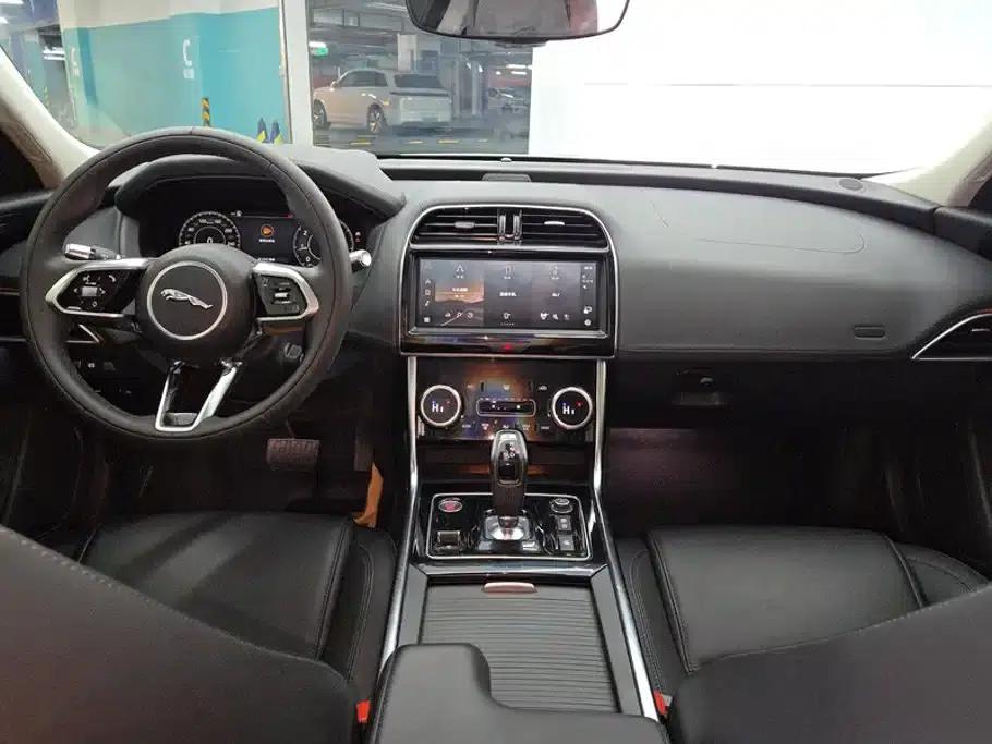 Jaguar XEL 2021 2.0T 250PS S Progressive Elegance Edition — миниатюра 12