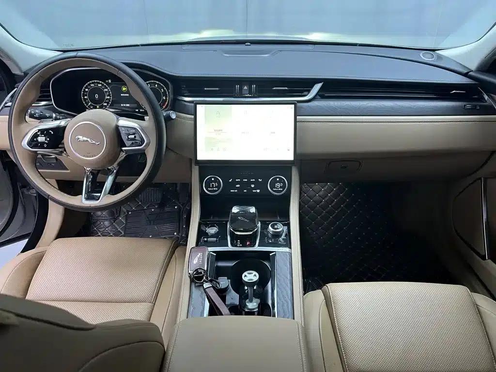 Jaguar XFL 2024 2.0T P250 2WD Luxury Edition — миниатюра 9