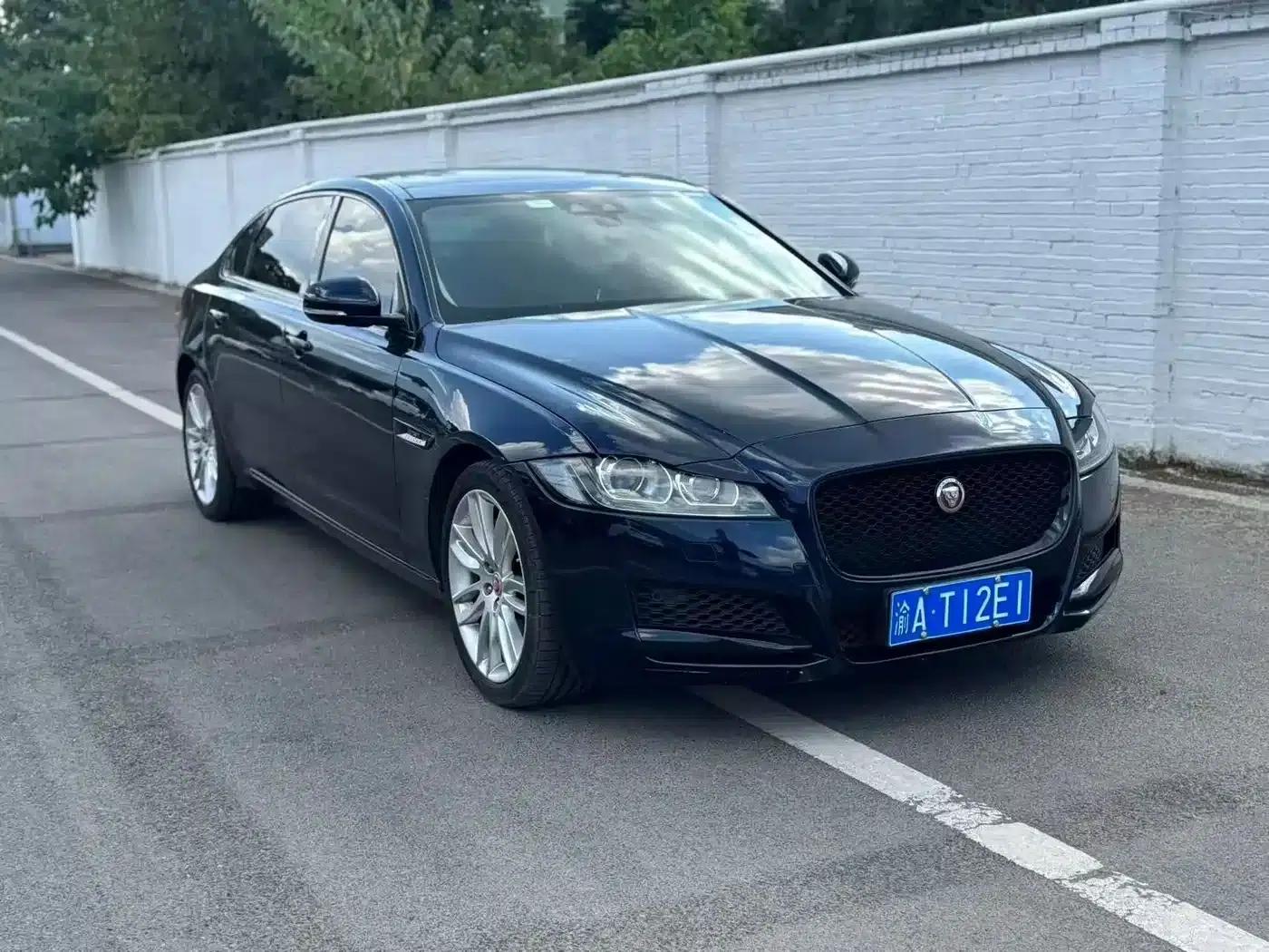 2020 Jaguar XFL 2.0T P200 2WD Racing Flag Edition — миниатюра 3