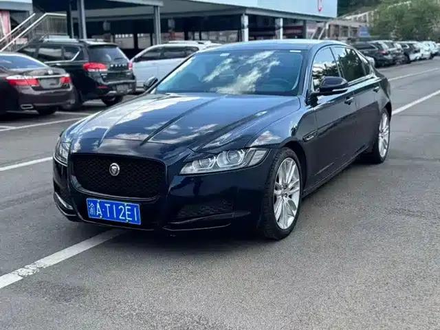 2020 Jaguar XFL 2.0T P200 2WD Racing Flag Edition