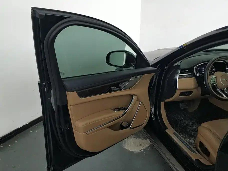 Jaguar XFL 2024 2.0T P250 2WD Luxury Edition — миниатюра 7