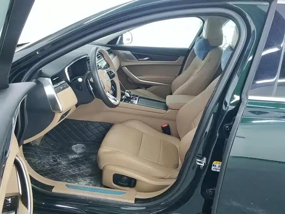 Jaguar XFL 2024 2.0T P250 2WD Luxury Edition — миниатюра 9