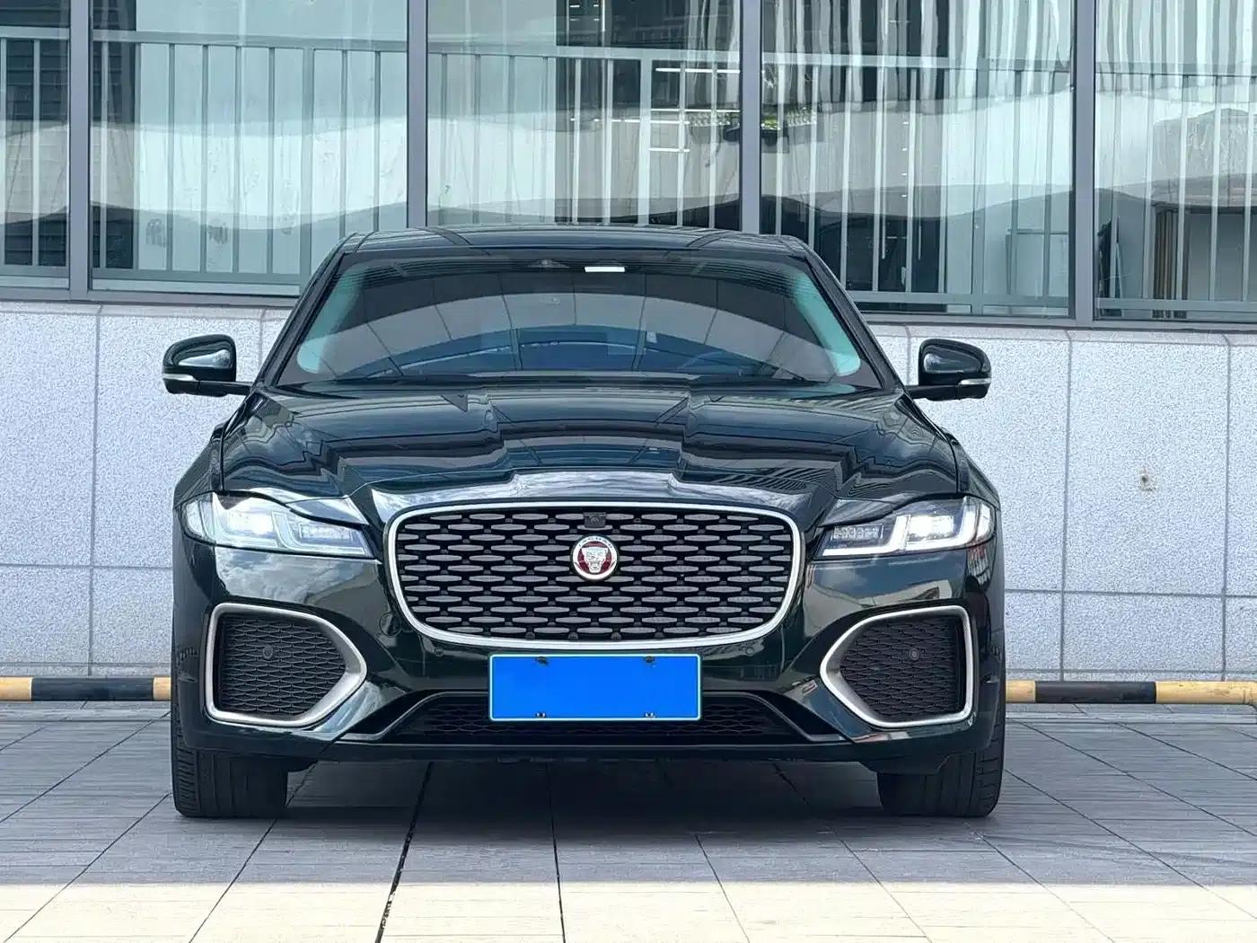 Jaguar XFL 2024 2.0T P250 2WD Luxury Edition — миниатюра 2