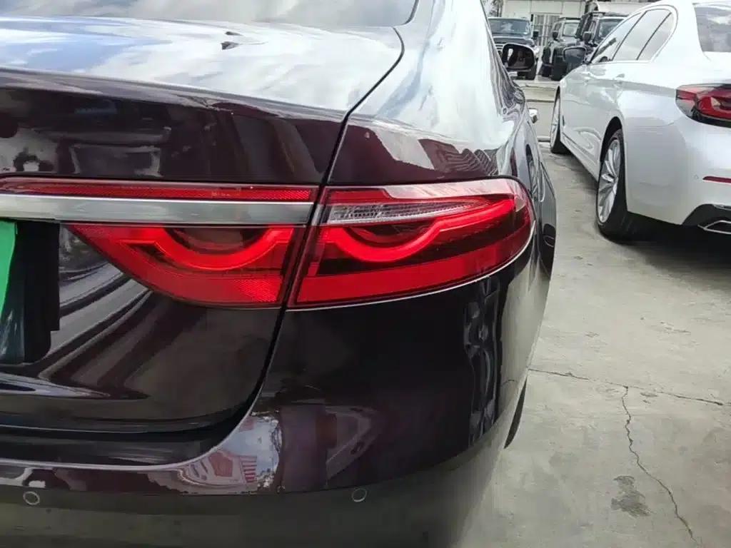 2021 Jaguar XFL 2.0T P250 2WD Elite Sport Edition — миниатюра 8
