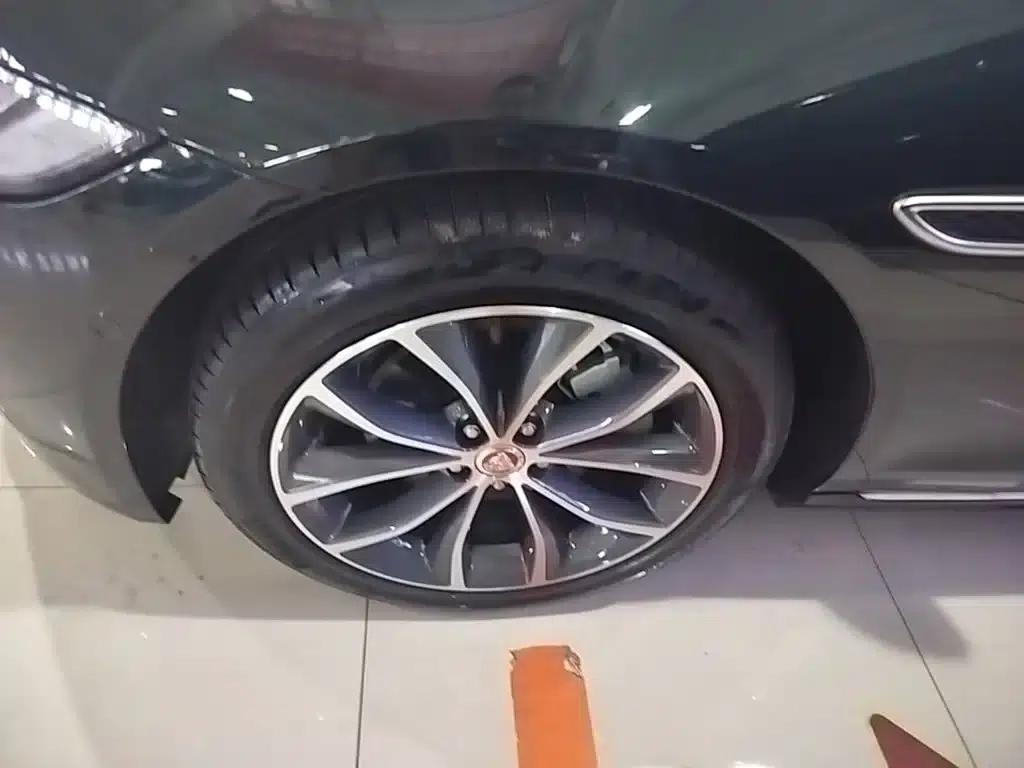 2022 Jaguar XFL 2.0T P250 2WD Elite Sport Edition — миниатюра 23