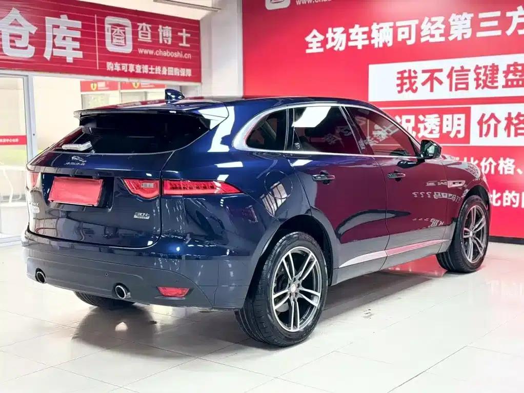 Jaguar F-PACE 2019 2.0T AWD R-Sport — миниатюра 6