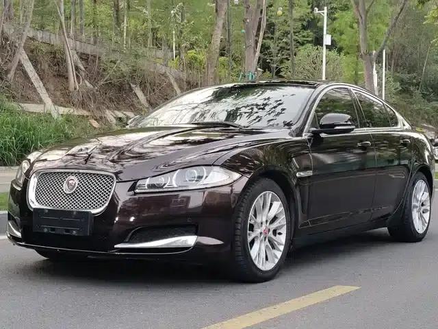 2015 Jaguar XF 2.0T Luxury Edition