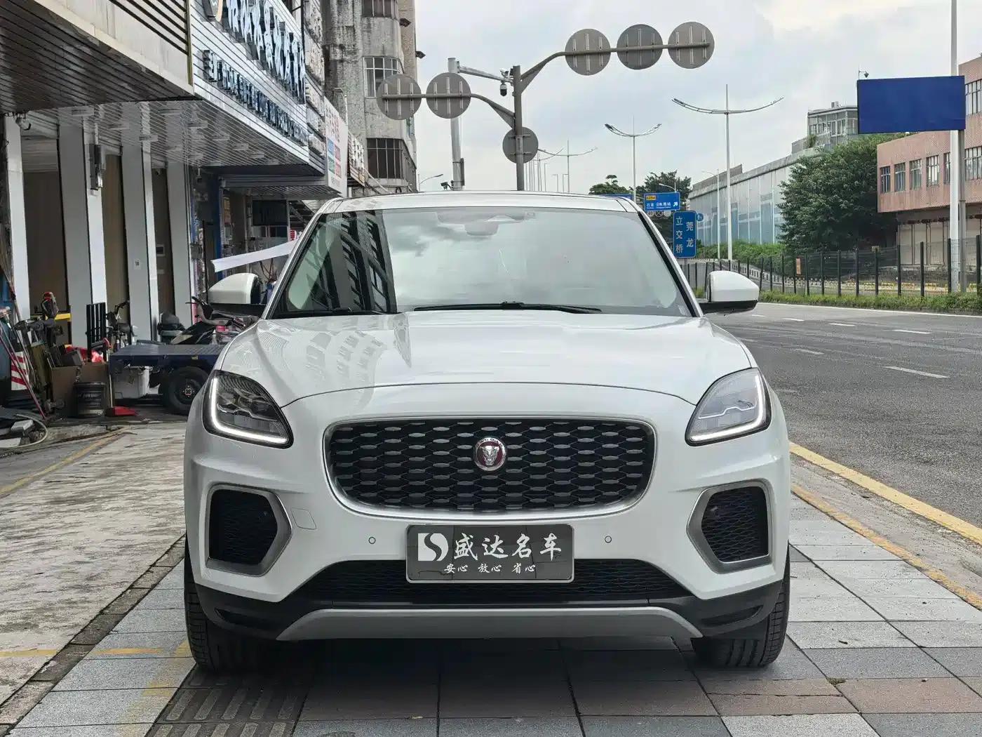 2024 Jaguar E-PACE R-DYNAMIC — миниатюра 2