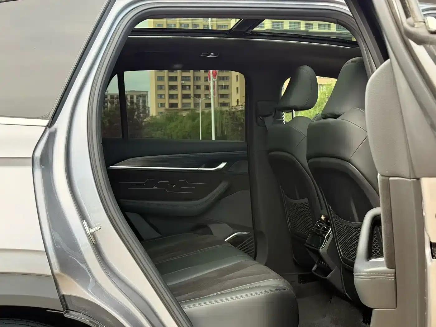 Geely Xingyue L 2024 2.0TD High-Power Automatic Two-Wheel Drive Sky Edition — миниатюра 6