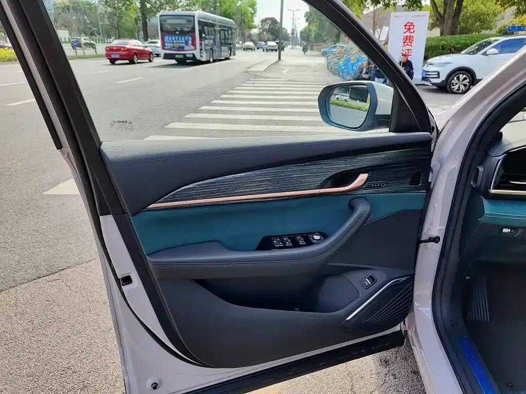 Geely Xingyue L 2024 Hybrid 1.5T Tiangong Edition — миниатюра 6