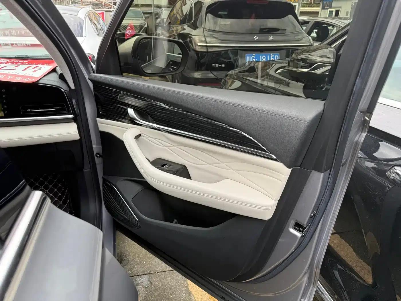 Geely Xingyue L 2023 2.0TD High-Power Automatic Two-Wheel Drive Flagship Edition — миниатюра 4