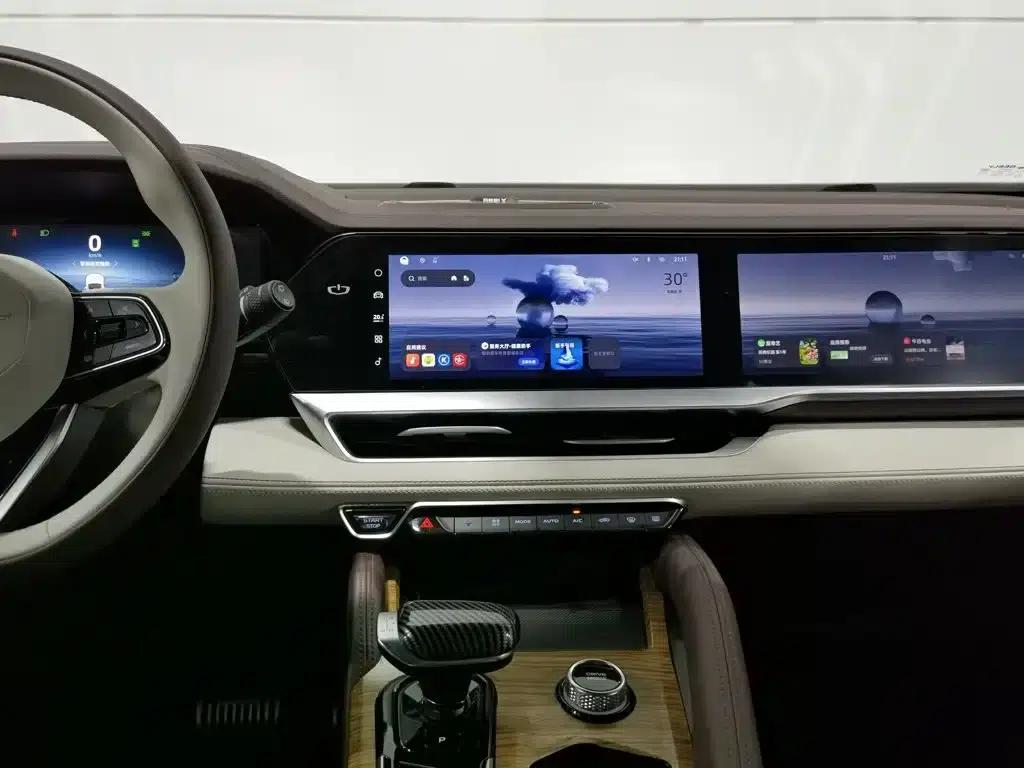 Geely Xingyue L 2024 2.0TD High-Power Automatic Two-Wheel Drive Cloud Edition — миниатюра 12