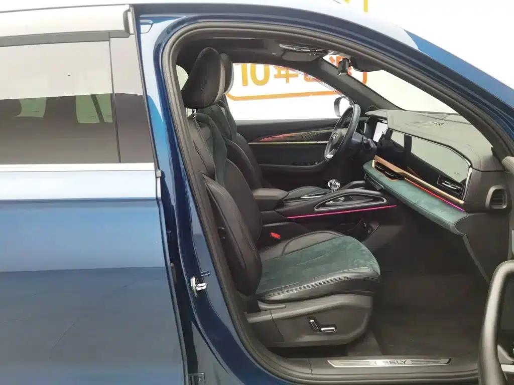 Geely Xingyue L 2021 2.0TD High-Power Automatic Four-Wheel Drive Flagship Edition — миниатюра 23