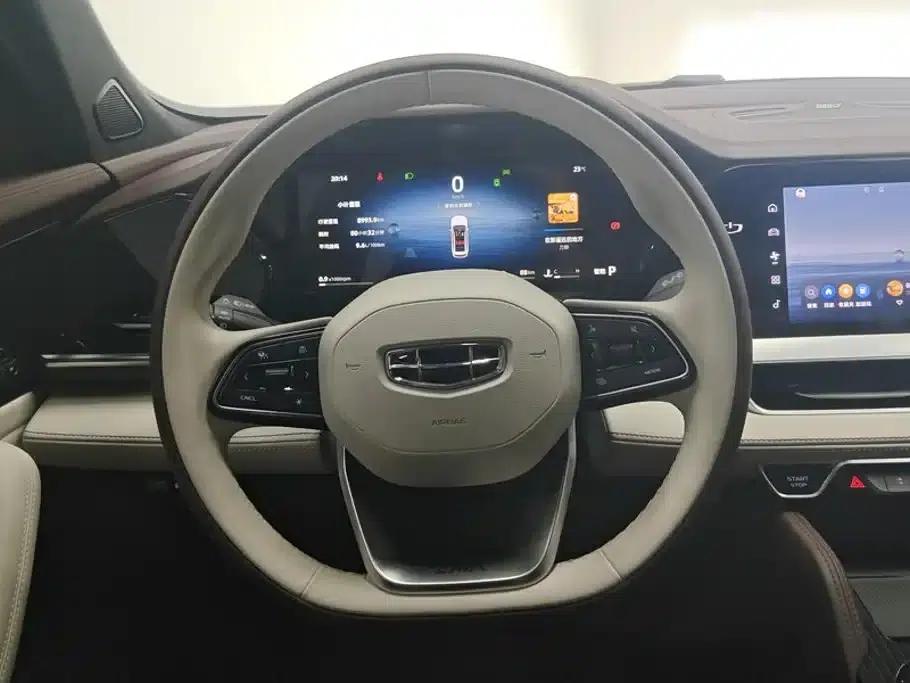 Geely Xingyue L 2024 2.0TD High-Power Automatic Two-Wheel Drive Cloud Edition — миниатюра 15