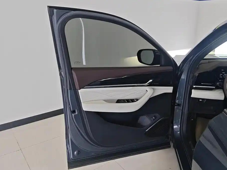 Geely Xingyue L 2024 2.0TD High-Power Automatic Two-Wheel Drive Cloud Edition — миниатюра 7