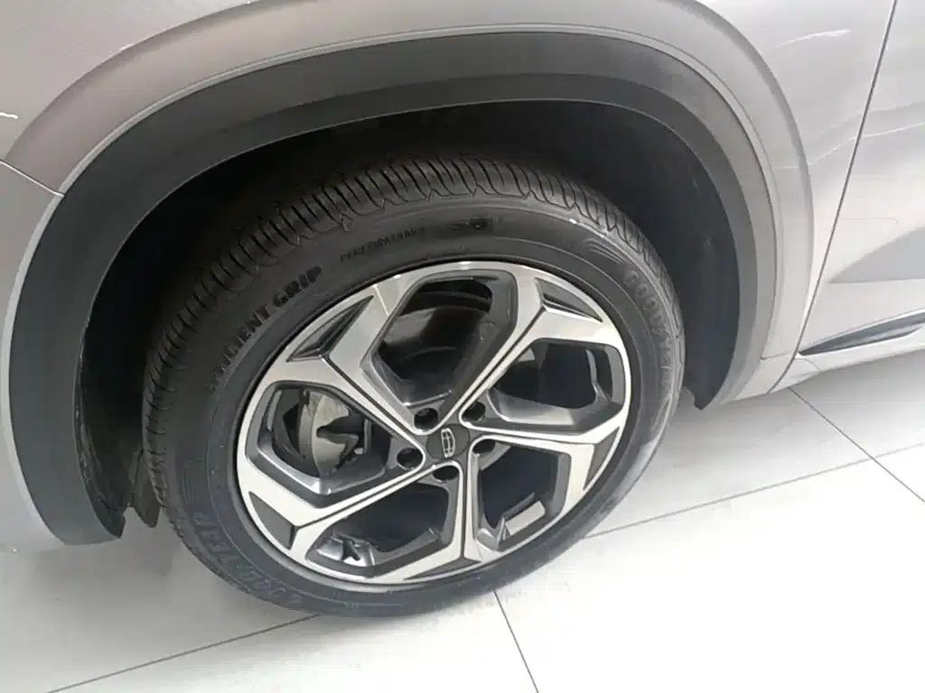 Geely Xingyue L 2025 2.0TD Automatic Xingyun Edition — миниатюра 23