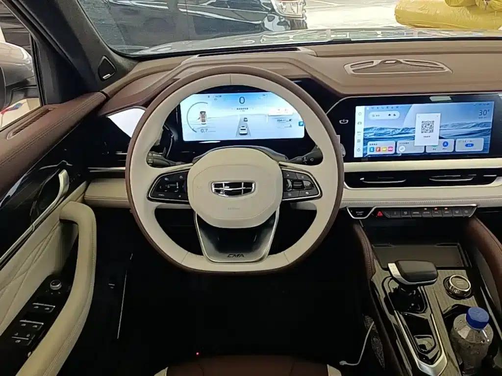 Geely Xingyue L 2021 2.0TD High-Power Automatic Four-Wheel Drive Flagship Edition — миниатюра 11