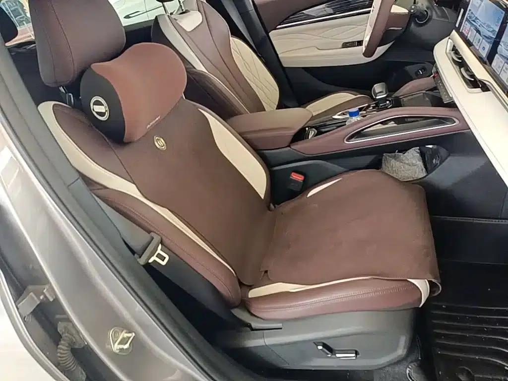 Geely Xingyue L 2021 2.0TD High-Power Automatic Four-Wheel Drive Flagship Edition — миниатюра 25