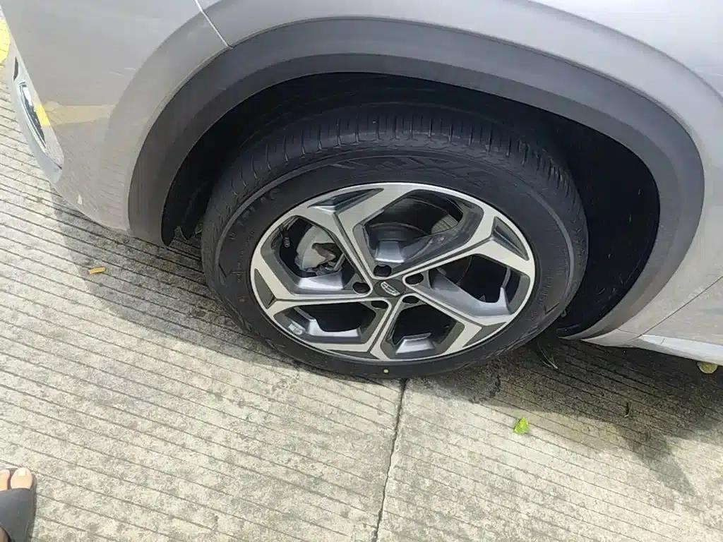 Geely Xingyue L 2024 2.0TD DCT EVO 2WD Long Wind Edition — миниатюра 23