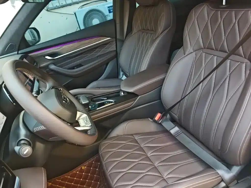 Geely Xingyue L 2025 2.0TD Automatic Xingyun Edition — миниатюра 15