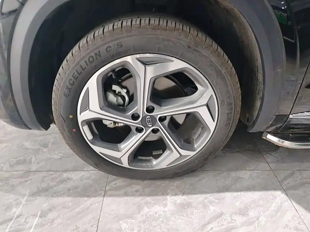 Geely Xingyue L 2024 2.0TD DCT EVO 2WD Long Wind Edition — миниатюра 25