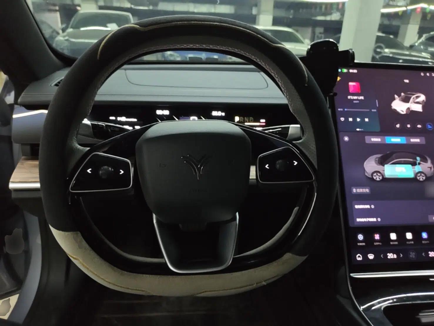 NETA S 2023 Pure Electric 520km Rear-Drive Lite Version — миниатюра 13