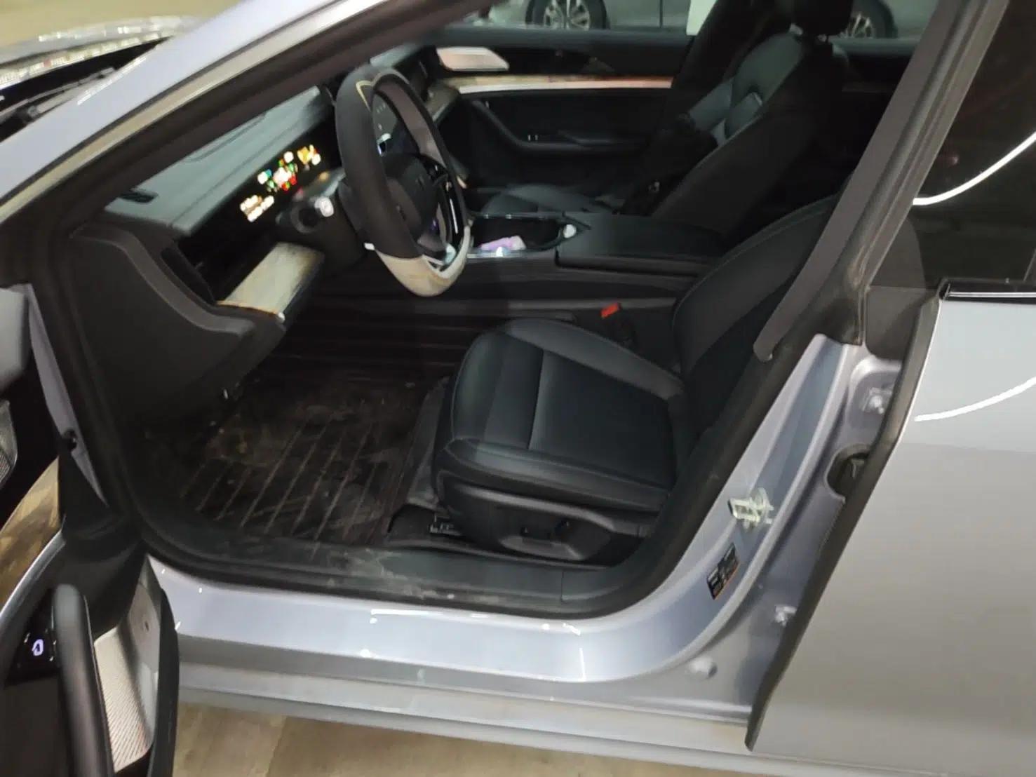 NETA S 2023 Pure Electric 520km Rear-Drive Lite Version — миниатюра 17