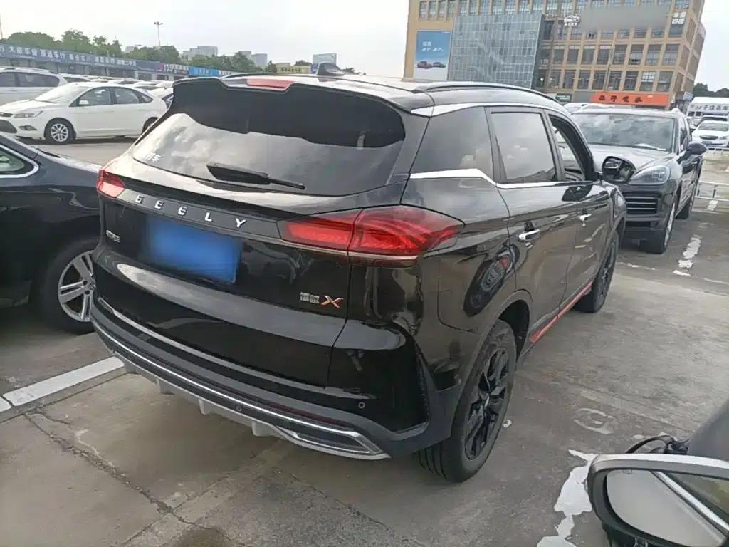 Geely Boyue 2022 Model Boyue X 1.8TD DCT Smart Edition — миниатюра 7