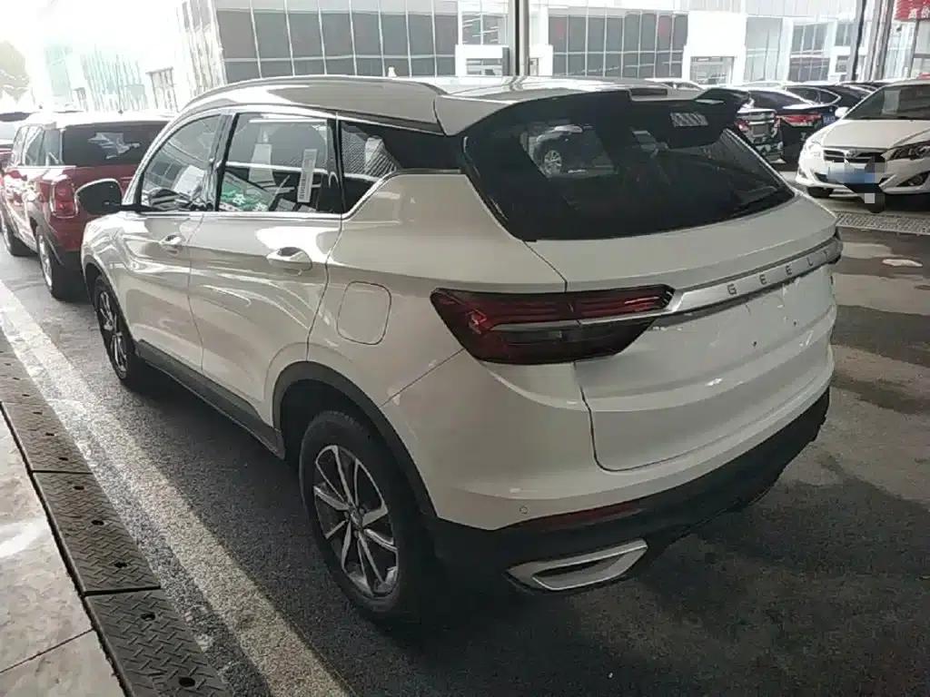 Geely Binyue 2020 Facelift 240T DCT Hunter — миниатюра 5