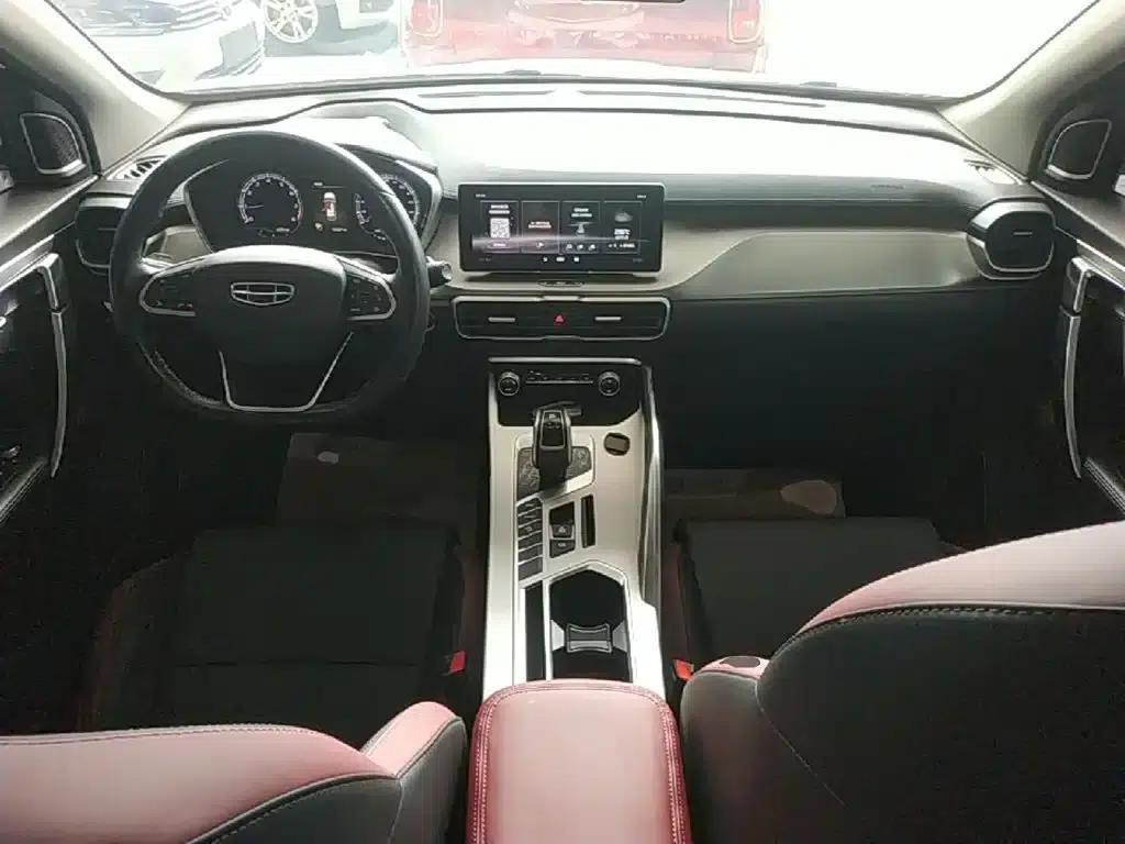 Geely Binyue 2020 Facelift 240T DCT Hunter — миниатюра 10