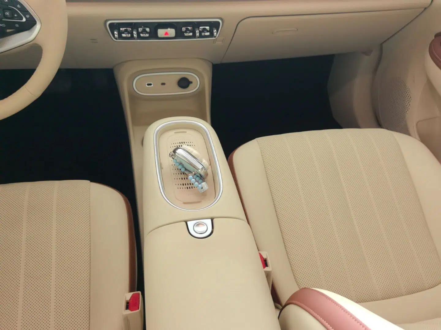 ORA Good Cat 2024 401 km Luxury Version 126 kW — миниатюра 16