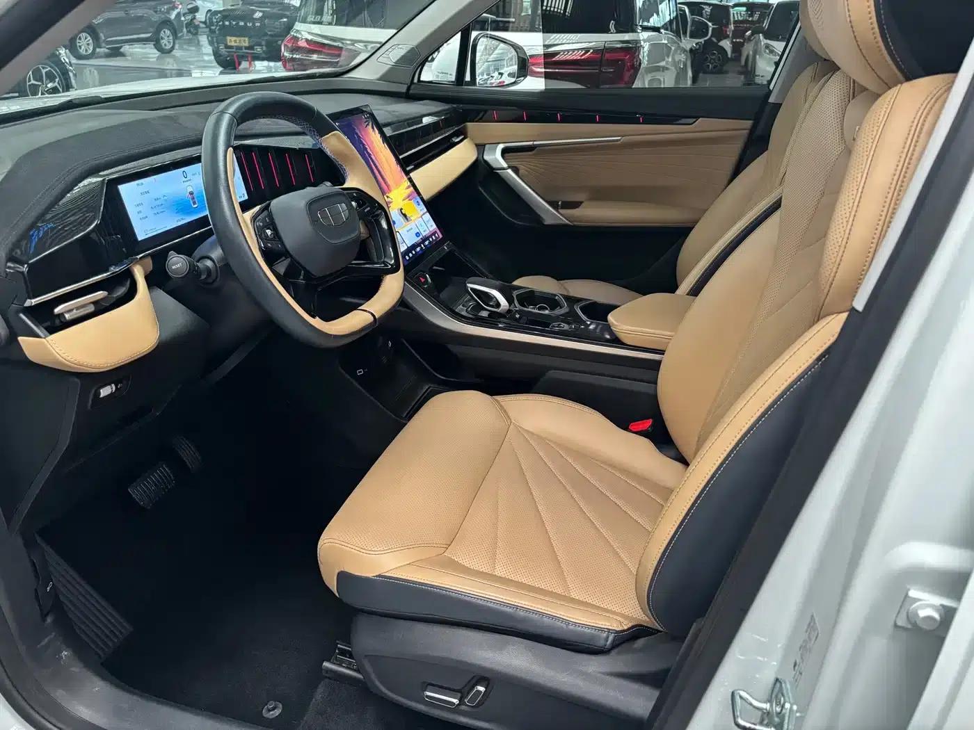 Geely Boyue L 2023 2.0TD DCT Premium Edition — миниатюра 4