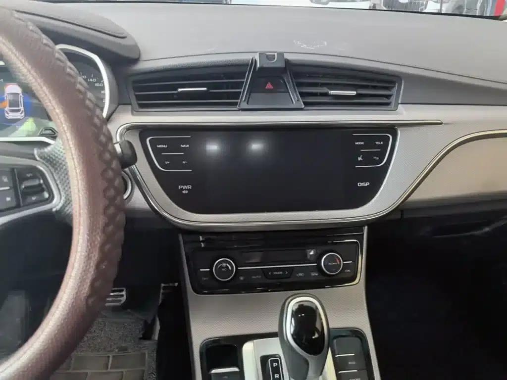 Geely GS 2018 Sport Edition 1.4T Automatic Leading Model — миниатюра 13