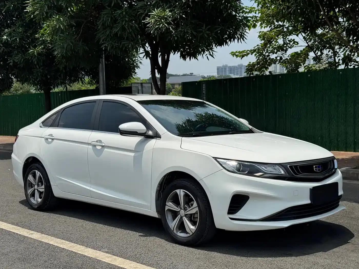 Geely Emgrand GL 2018 1.8L DCT Elite Intelligent Connected Edition — миниатюра 3