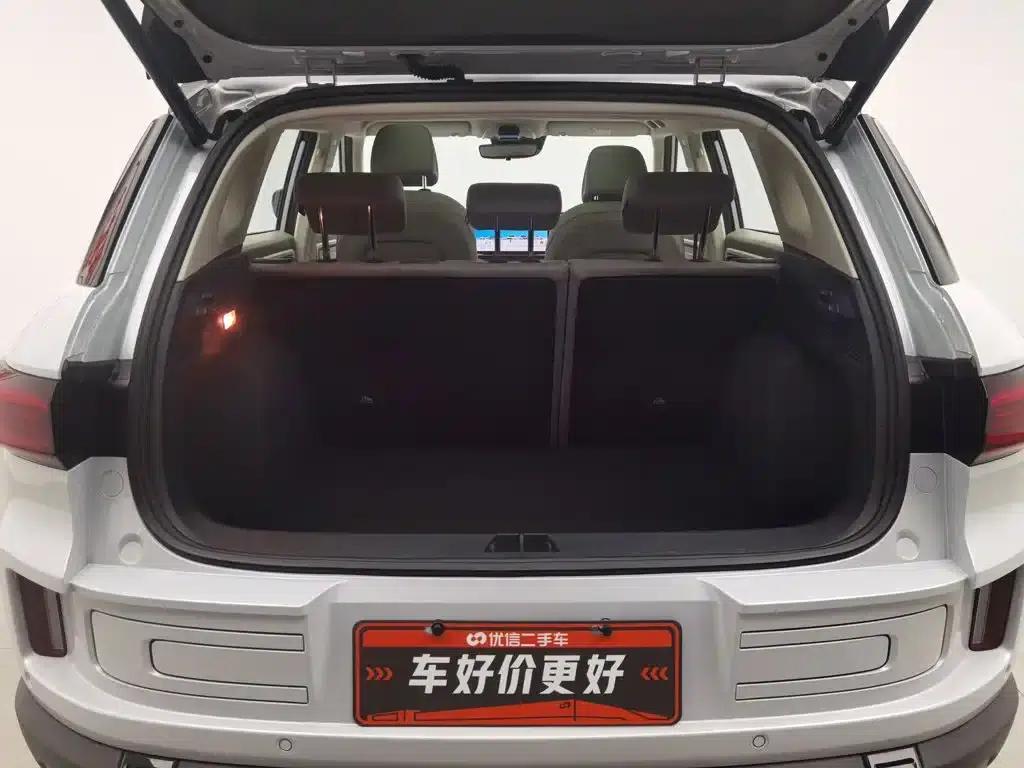 Geely ICON 2026 Chocolate 1.5TD Premium Edition — миниатюра 16