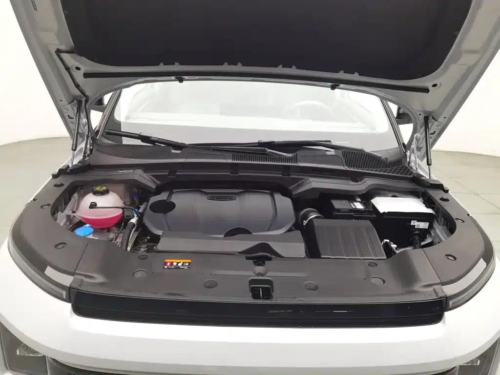 Geely ICON 2026 Chocolate 1.5TD Premium Edition — миниатюра 6