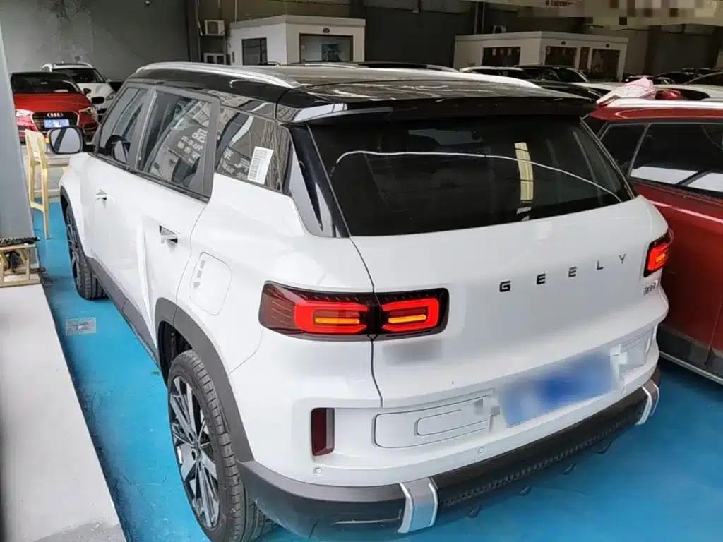 Geely ICON 2023 1.5TD Chocolate Edition — миниатюра 5