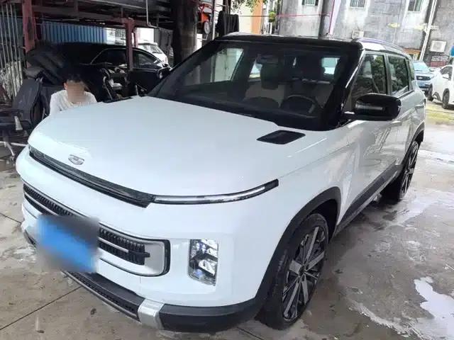 Geely ICON 2023 1.5TD Chocolate Edition