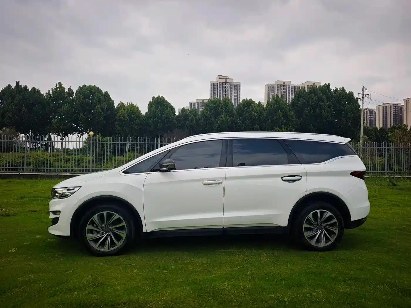 Geely Jiaji 2019 1.5TD MHEV DCT Premium Edition — миниатюра 7