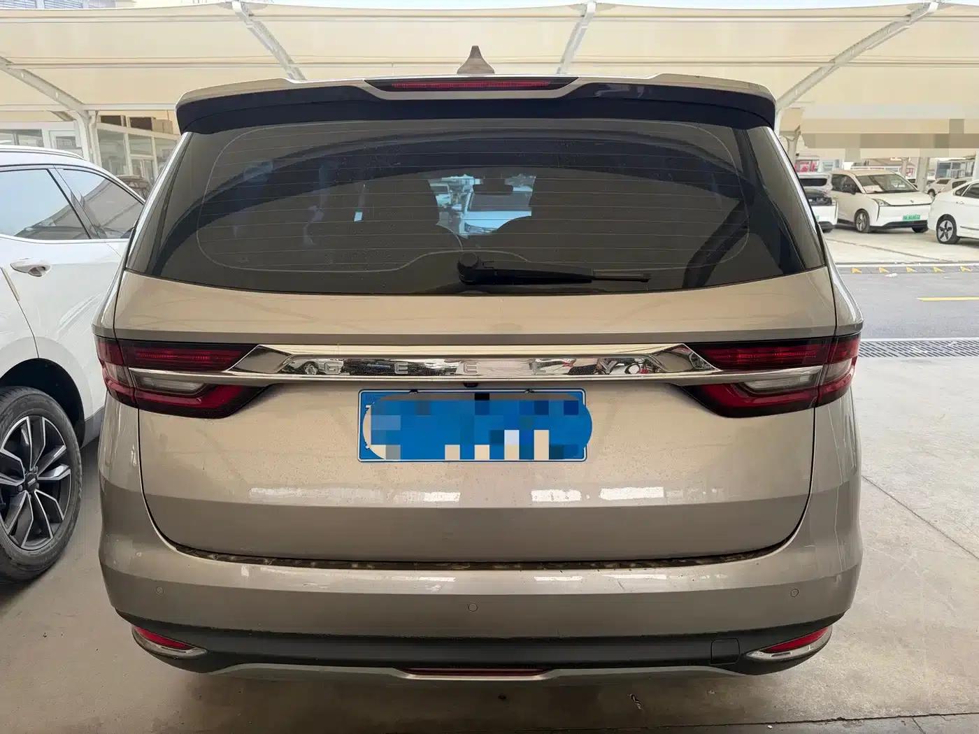 Geely Jiaji 2022 1.8TD DCT Platinum Luxury Edition — миниатюра 3