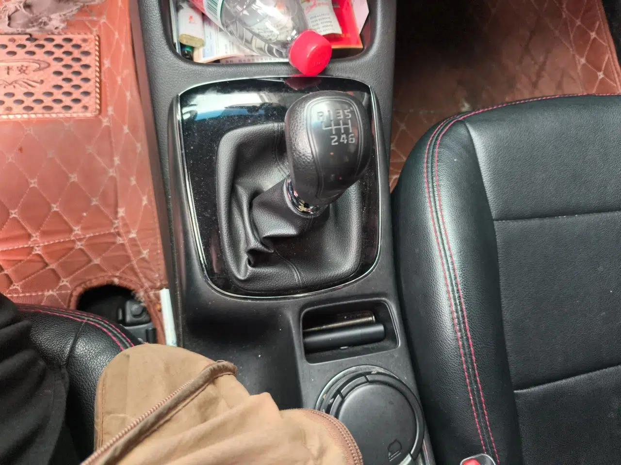 Kia K3 2016 1.6L Manual GL — миниатюра 14