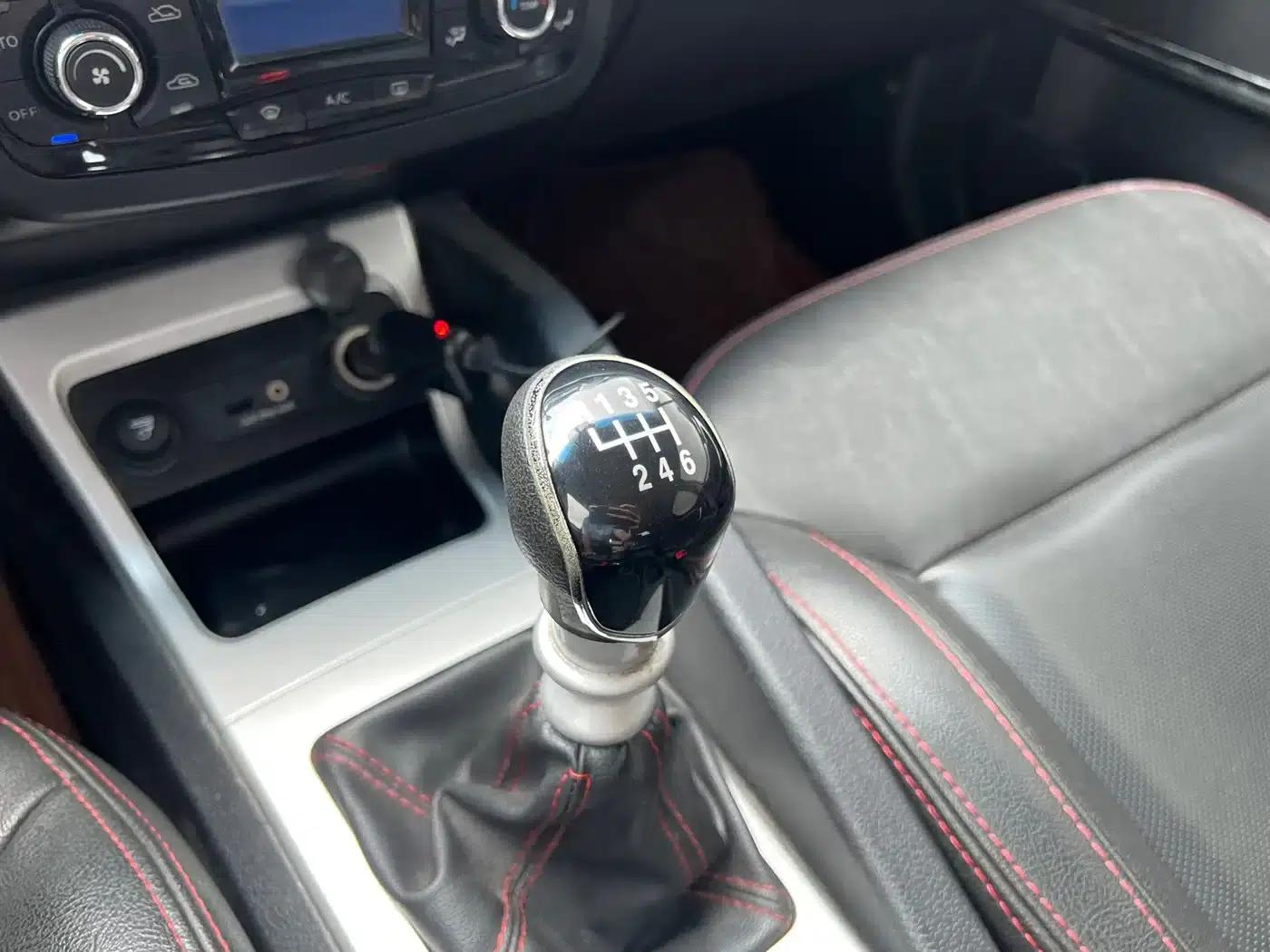 Refine S3 2016 1.5L Manual Deluxe Smart Edition — миниатюра 14