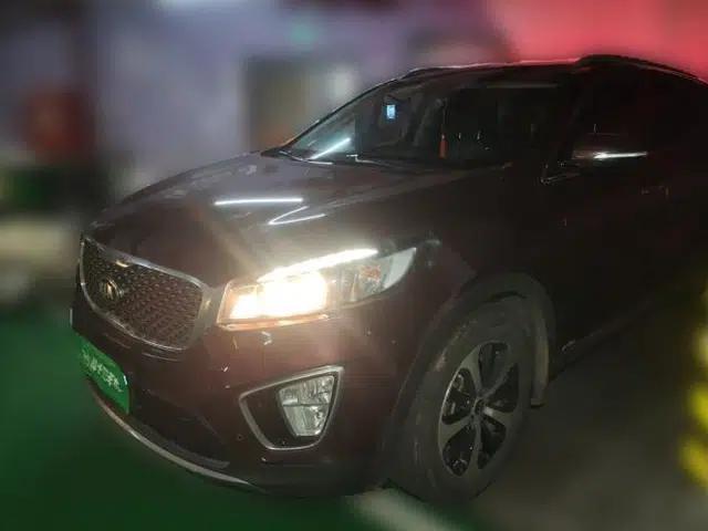 Kia Sorento 2015 Sorento L 2.4L Gasoline 4WD Elite Edition 7 Seats China V Emission Standard