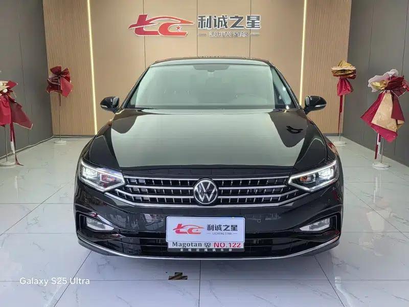 Volkswagen Magotan 2023 2 Millionth Unit Commemorative Edition 330TSI DSG Leading Model — миниатюра 2