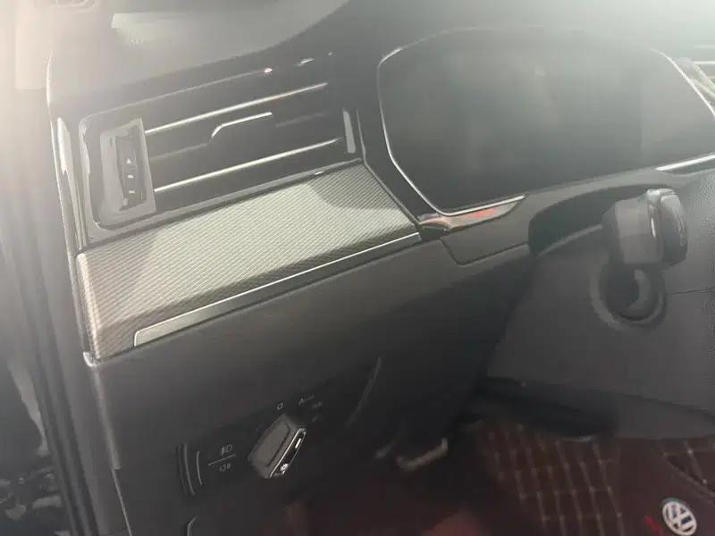 Volkswagen Magotan 2023 2 Millionth Unit Commemorative Edition 330TSI DSG Leading Model — миниатюра 13